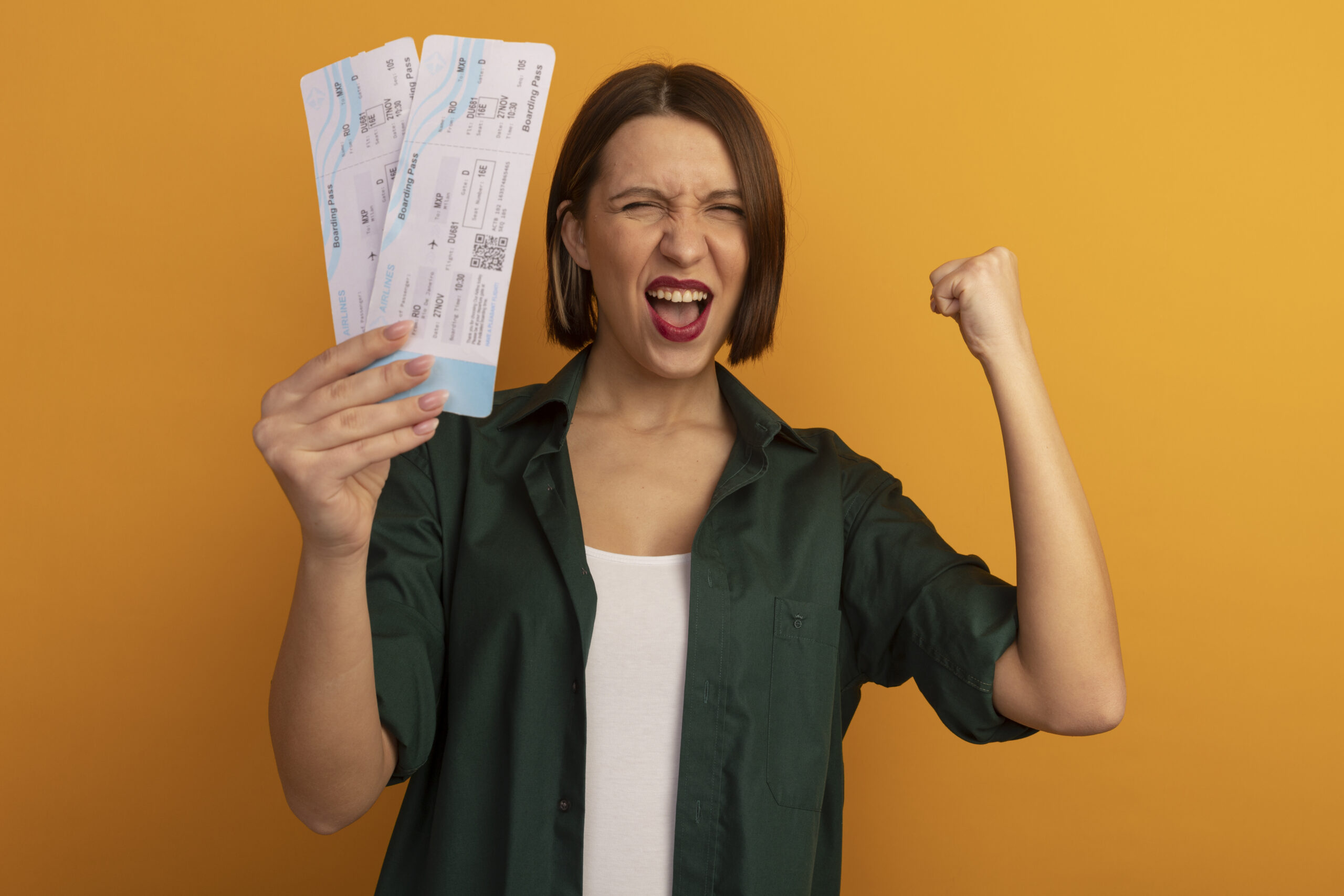 Como contratar um comercial para vender seus produtos high ticket?